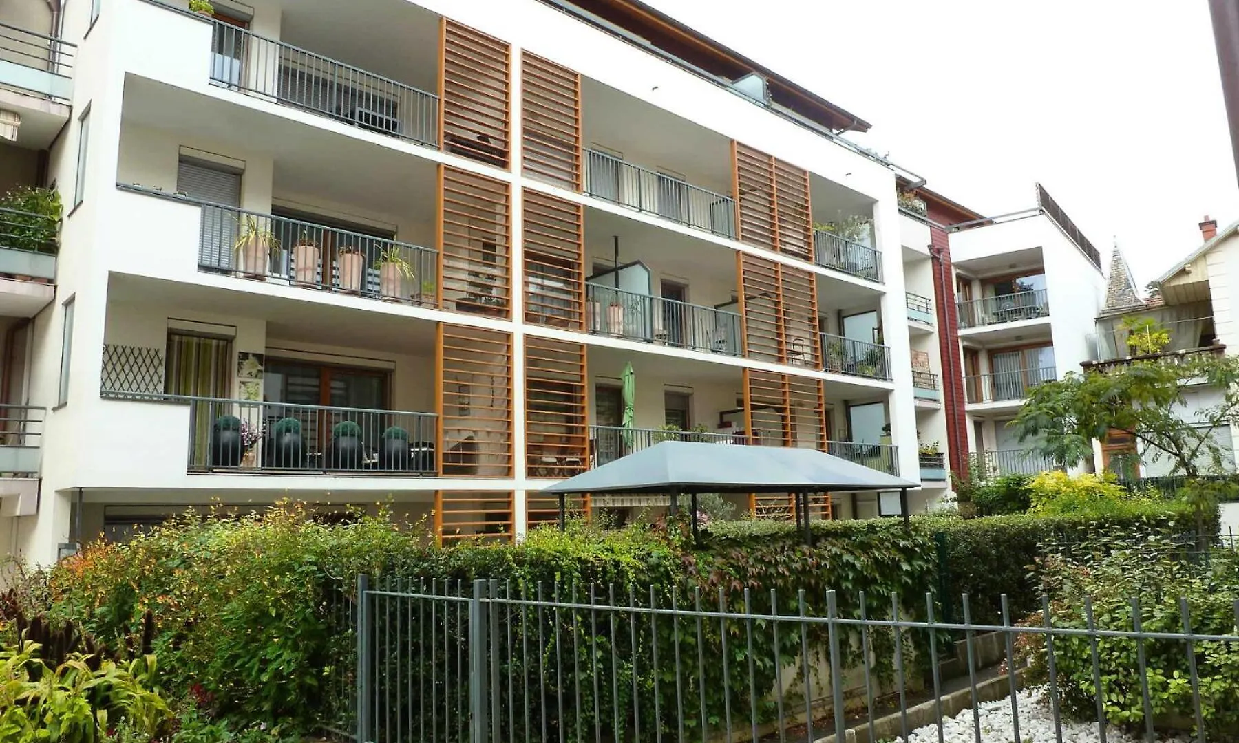 Apartment Residence L'Albizia - Tres Agreable Avec Sa Belle Terrasse Hyper Centre ! Mae-6594 Aix-les-Bains France